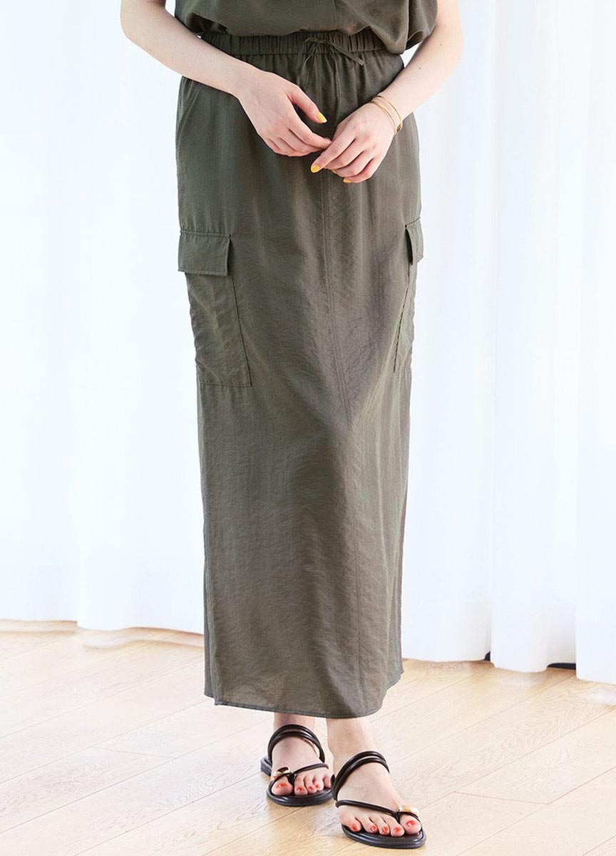 【SLOW系列】光澤感復古皺織長裙 