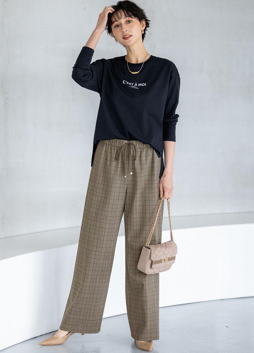 【預購商品】cest a moi Tee 哥德字體小字 (6/17-6/29)