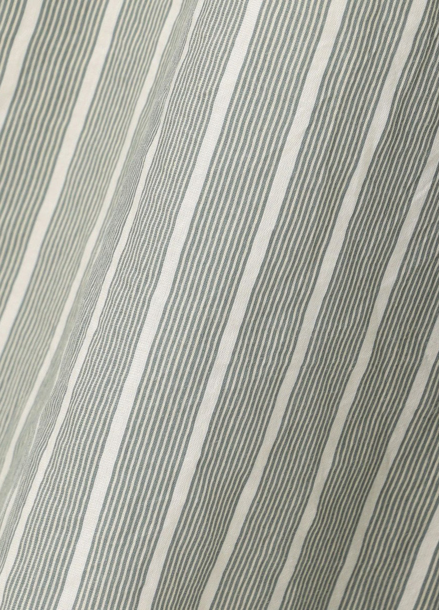 150 (8)