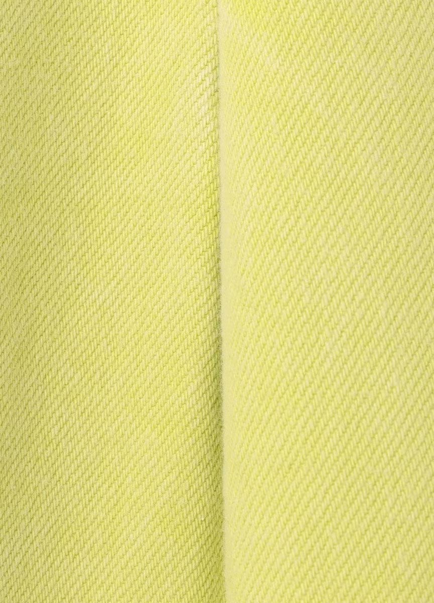 11 (17)