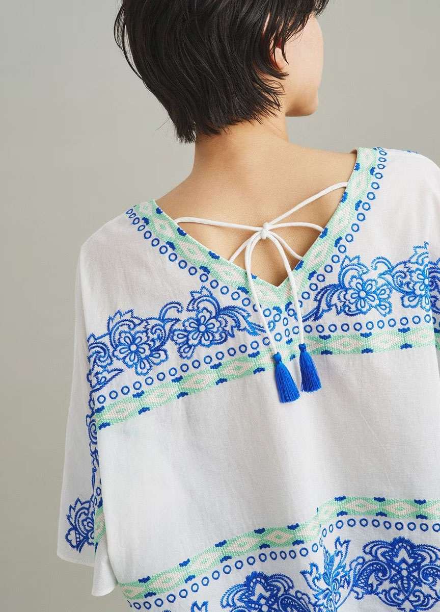 民族風刺繡斗篷上衣