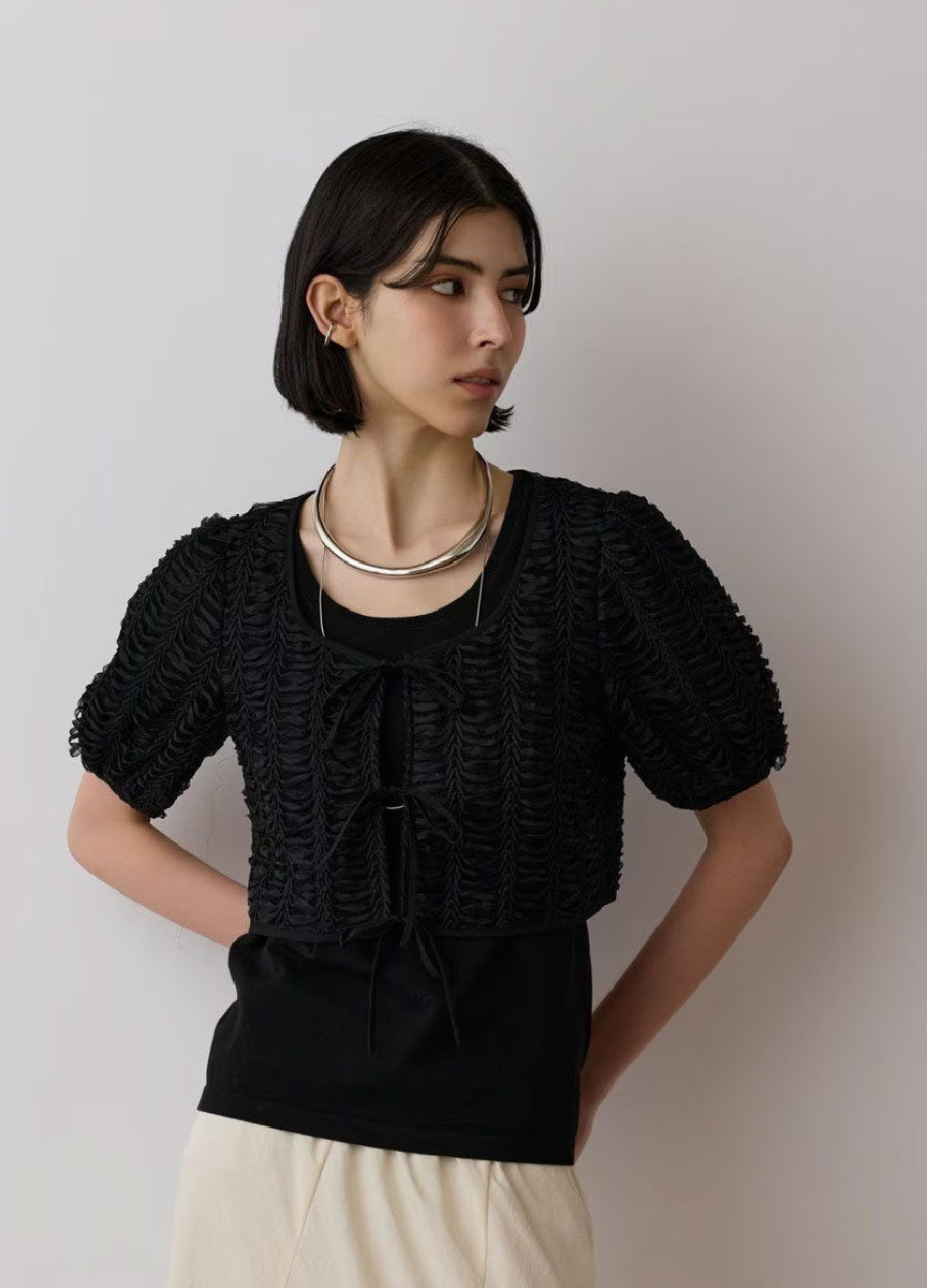 【預購商品】繫結貝殼刺繡短罩衫