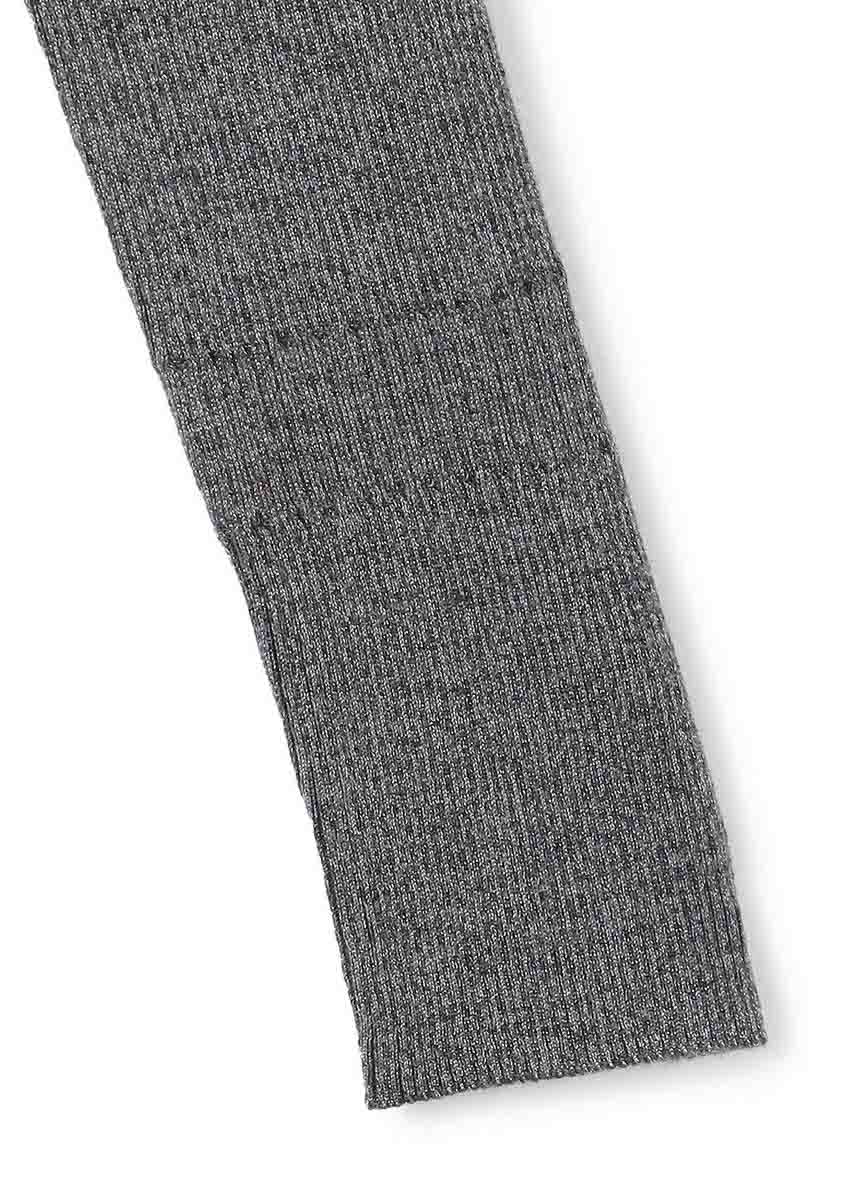 704 4